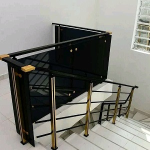 staircase railing